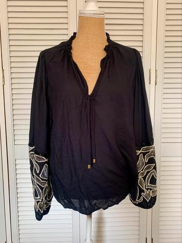 Mooie blouse zwart met borduurwerk Eksept 40/L beschikbaar voor biedingen