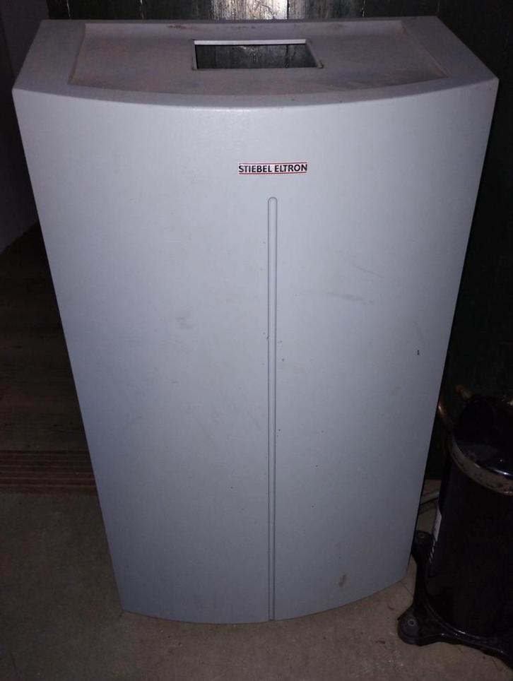 Stiebel Eltron Brine water/water warmtepomp, Doe-het-zelf en Verbouw, Geisers en Boilers, Boiler, 100 liter of meer, Minder dan 3 jaar oud