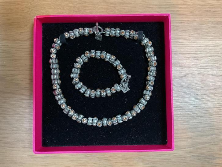 Otazu set, ketting en armband Swarovski kristal, Sieraden, Tassen en Uiterlijk, Kettingen, Zo goed als nieuw, Zilver, Overige kleuren