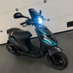 Piaggio Zip Agaat Grijs CUSTOM sport Vol opties GARANTIE, Fietsen en Brommers, Scooters | Piaggio, Ophalen, Maximaal 45 km/u, Zip