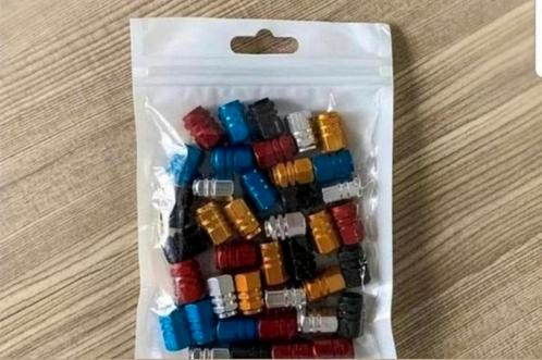 Vier ventieldopjes diverse kleuren €3,00 per vier stuks, Auto diversen, Auto-accessoires, Ophalen of Verzenden