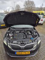 Skoda Octavia Combi 1.5 TSI Greentech Sport Business VOL OPT, Auto's, Skoda, Euro 6, 4 cilinders, 150 pk, Zwart
