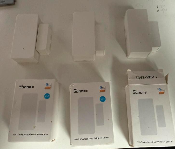 Sonoff DW2-WI-FI deur-raam contacten 5 stuks, Hobby en Vrije tijd, Elektronica-componenten, Zo goed als nieuw, Ophalen of Verzenden