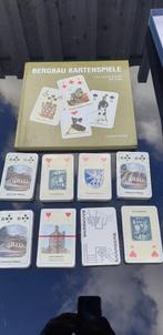 lot van 8 nieuw speelkaarten + bijhorende boek, Hobby en Vrije tijd, Vijf spelers of meer, Ophalen of Verzenden, Nieuw