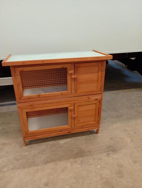 Nieuw showroom model Konijnenhok geschikt voor 2 kozijnen., Dieren en Toebehoren, Knaagdieren en Konijnen | Hokken en Kooien, Nieuw
