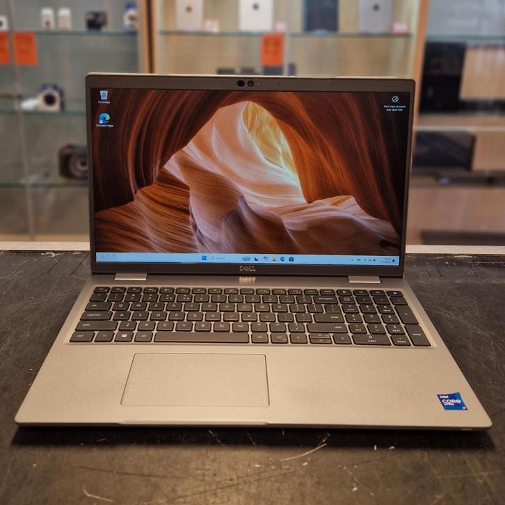 Dell Latitude 5520 Intel Core i7-1185G7 V Pro 16GB 512GB SSD, Computers en Software, Windows Laptops, Zo goed als nieuw