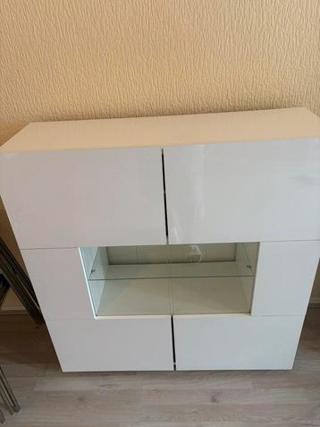 Witte dressoir kast hoogglans met glas van Meubella