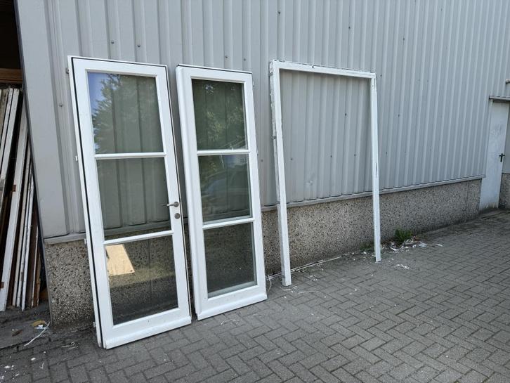 4 sets openslaande deuren met dubbel glas, Doe-het-zelf en Verbouw, Kozijnen en Schuifpuien, Zo goed als nieuw, Deurkozijn, Hout