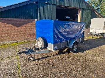 Hapert aanhangwagen met huif 1350kg beschikbaar voor biedingen