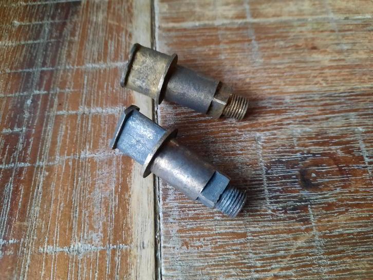 N.O.S 2 x leleu remonderdelen sparta ?, Fietsen en Brommers, Brommeronderdelen | Oldtimers, Nieuw, Overige merken, Overige typen