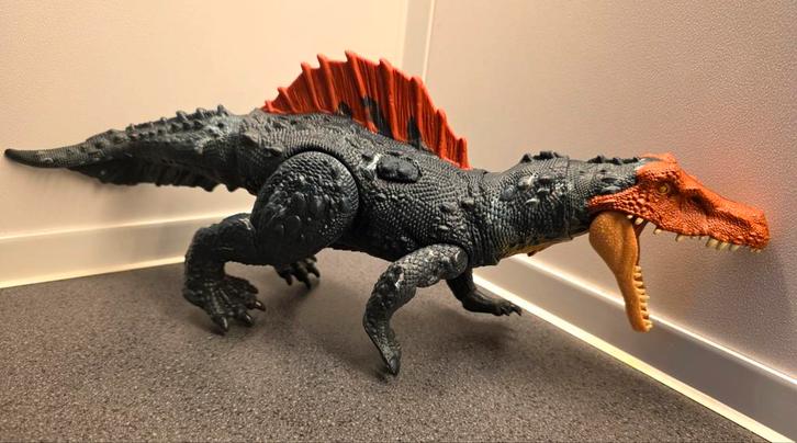 MATTEL Jurassic World Dominion 36cm

Mooie staat / werkt naa, Kinderen en Baby's, Speelgoed | Actiefiguren, Zo goed als nieuw