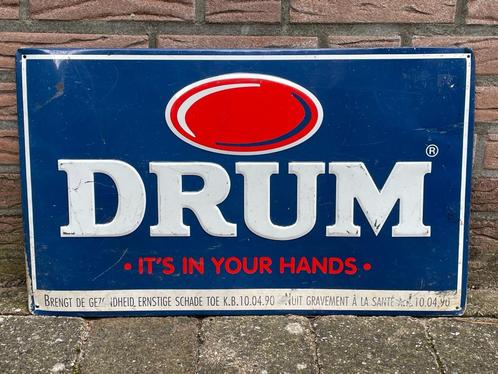 Metalen reclamebord Drum - It's in your hands, Verzamelen, Merken en Reclamevoorwerpen, Gebruikt, Reclamebord, Ophalen of Verzenden