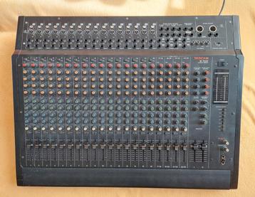 Tascam M-1024 Vintage Mengpaneel / Summing / Mixer beschikbaar voor biedingen