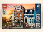 LEGO Creator Expert 10270 – Bookshop (Nieuw!), Ophalen of Verzenden, Nieuw