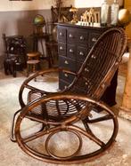 Vintage schommelstoel, bamboe schommelstoel, stoel manou, Huis en Inrichting, Stoelen, Riet of Rotan, Gebruikt, Vintage Bohemian