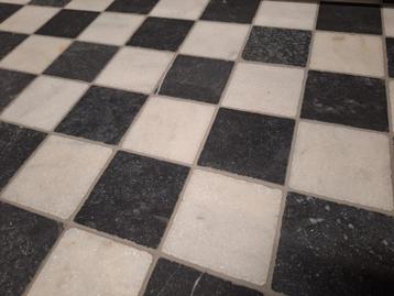 wand en vloertegels zwart wit marmer 10x10 cm getrommeld  beschikbaar voor biedingen