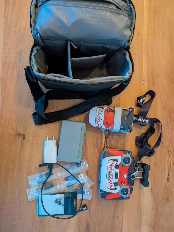 DJI Mini 2 Bundle, Audio, Tv en Foto, Drones, Zo goed als nieuw, Cameradrone, Standaard kwaliteit, DJI, Minder dan 250 gram, 15 tot 30 minuten