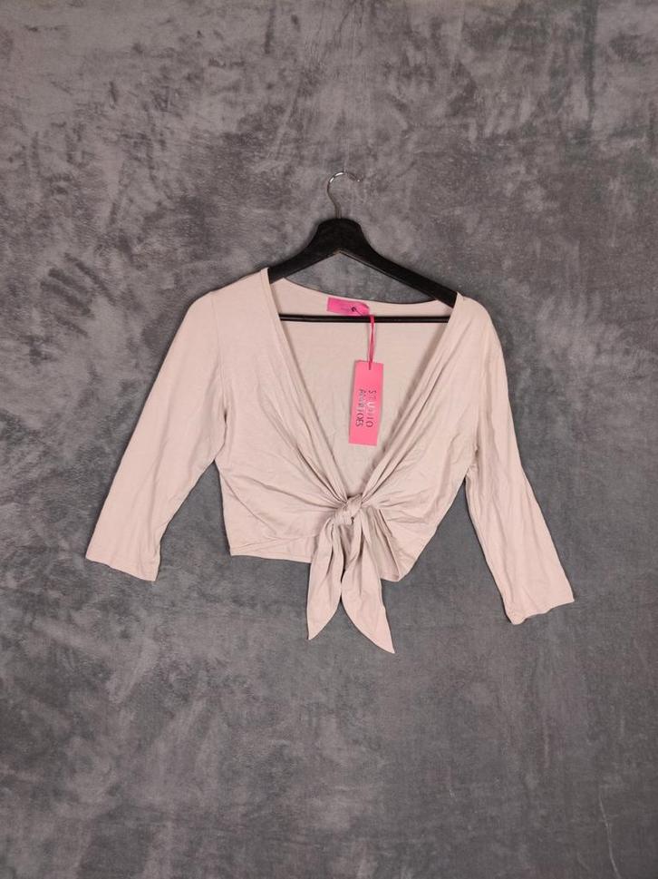 Studio Anneloes Bolero M Licht Taupe Strik Sluiting, Kleding | Dames, Tops, Zo goed als nieuw, Maat 38/40 (M), Beige, Korte mouw