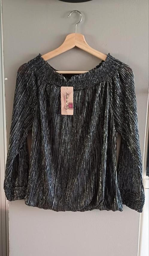 Made in Italy blouse. Maat M. Nieuw., Kleding | Dames, Truien en Vesten, Nieuw, Maat 38/40 (M), Grijs, Ophalen of Verzenden