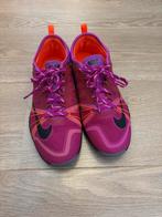 Nike Training Cross Compete maat 38 nieuw, Kinderen en Baby's, Ophalen of Verzenden, Zo goed als nieuw, Jongen of Meisje