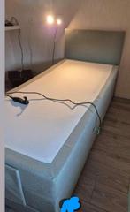 Bezorging is mogelijk 90x200 inzgs elektrisch boxspring bed, Huis en Inrichting, Ophalen of Verzenden, Zo goed als nieuw, Eenpersoons