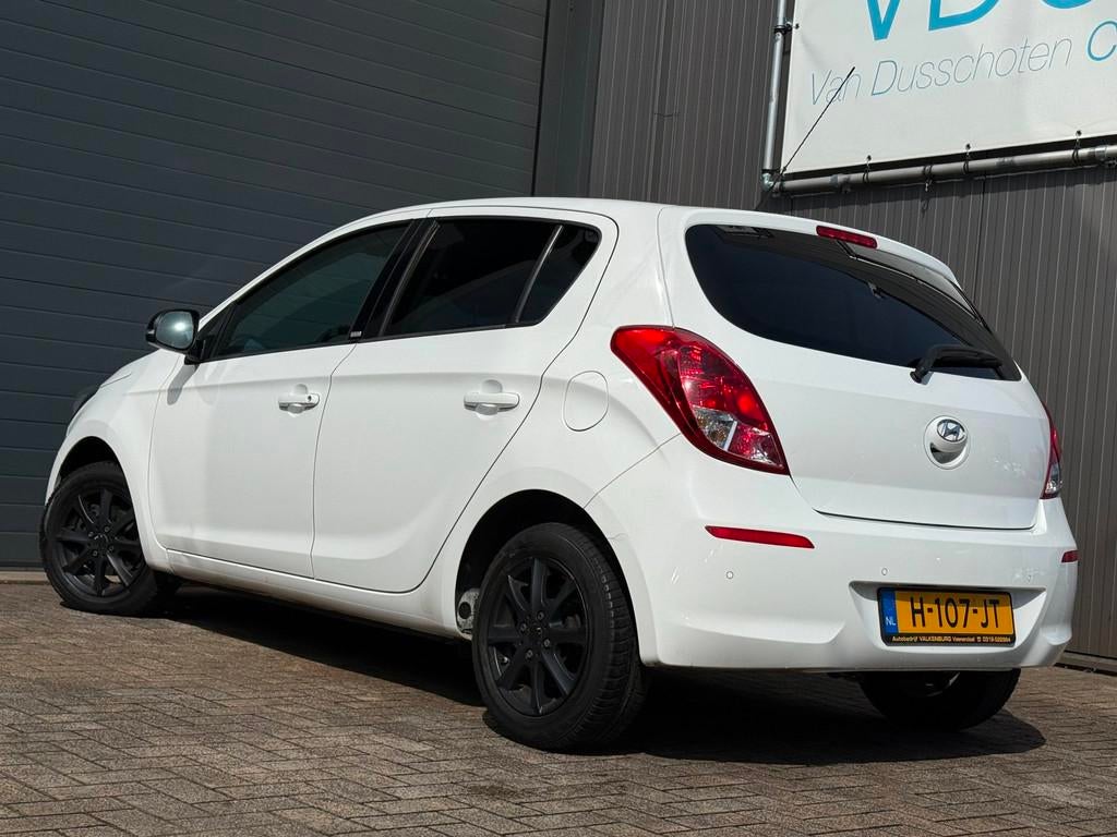 Hyundai I20 1.2 HP Business Edition | 5-deurs | Airco, Auto's, Hyundai, Euro 5, Gebruikt, 4 cilinders, Wit