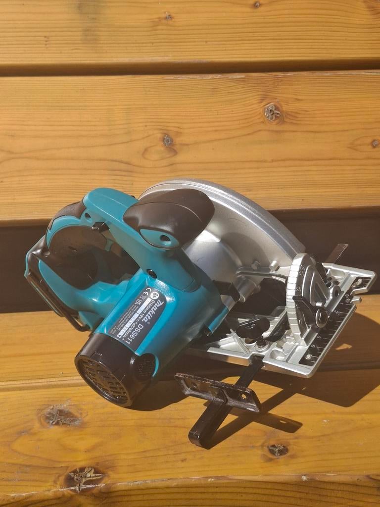 Makita DSS611 Accu Cirkelzaag, Ophalen of Verzenden, 1200 watt of meer, Cirkelzaag, 30 tot 70 mm