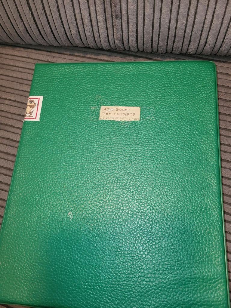 Gratis zelfgemaakt strip album gelezen, Ophalen, Gelezen