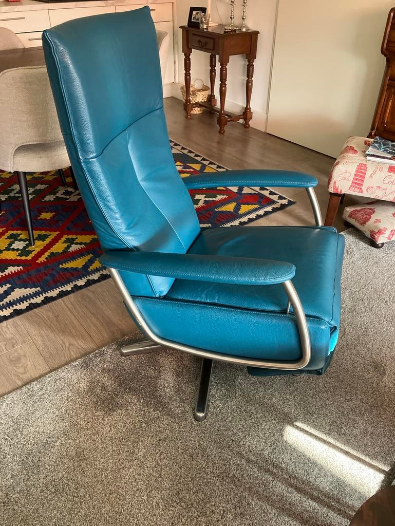 Comfortabele handmatig verstelbare relaxstoel - Blauw leer, Huis en Inrichting, Fauteuils, Gebruikt, 100 tot 125 cm, Leer, Ophalen of Verzenden