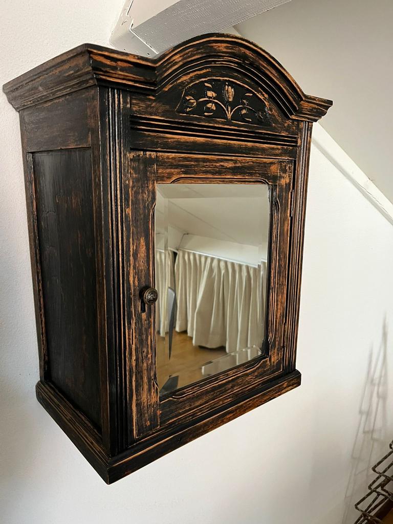 Antiek houten medicijnkastje met spiegeldeur, Ophalen