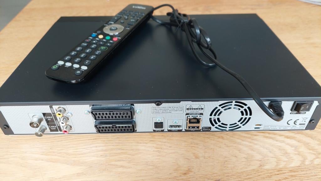 Humax iHDR-5200C harddiskrecorder, Ziggo gecertificeerd, Ophalen of Verzenden, Zo goed als nieuw, Harddiskrecorder