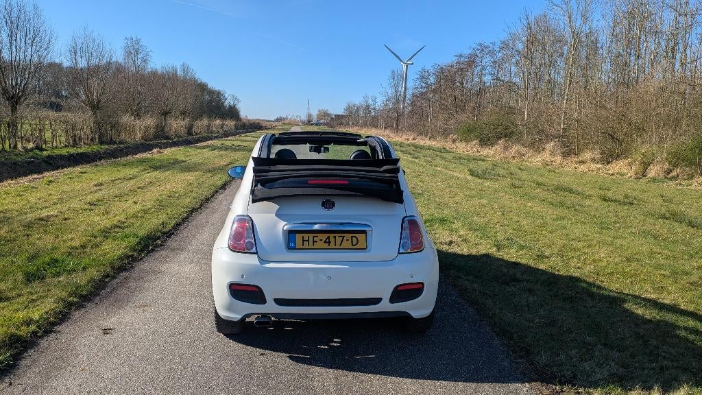Fiat 500 Twinair Turbo 80pk 2015 Wit, Auto's, 945 kg, Achterwielaandrijving, 31 €/maand, Wit