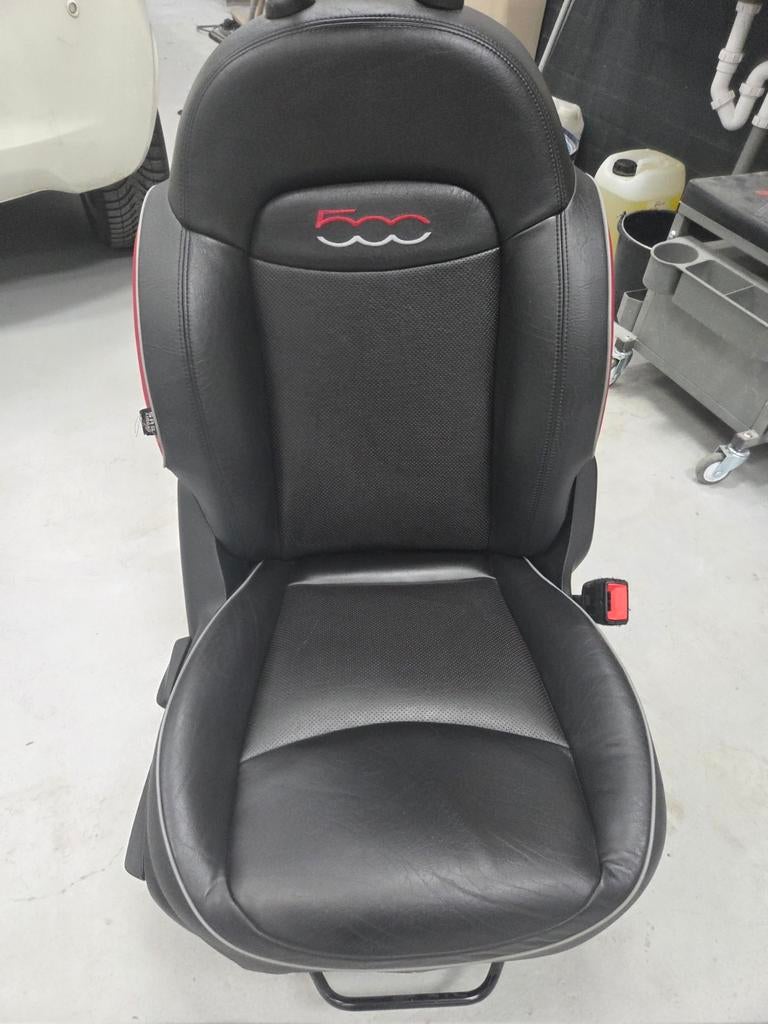 Fiat 500x Sport interieur Zwart Leer Rood Stiksel, Auto-onderdelen, Interieur en Bekleding, Ophalen of Verzenden, Gebruikt, Fiat