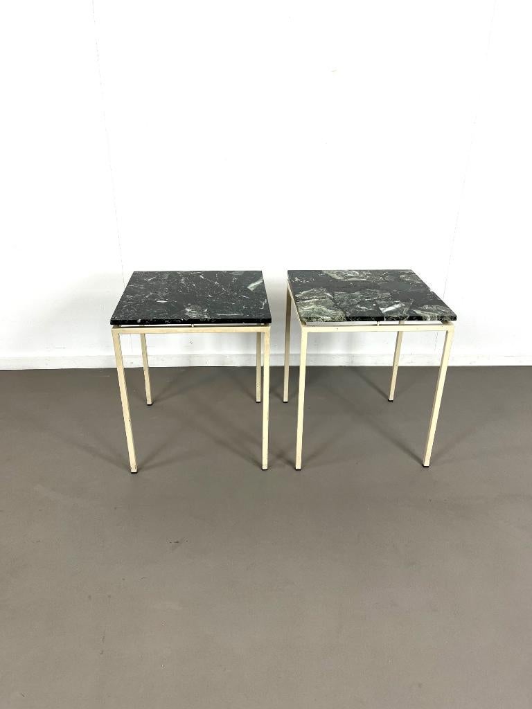 Vintage bijzettafels van groen marmer, jaren 60., Ophalen