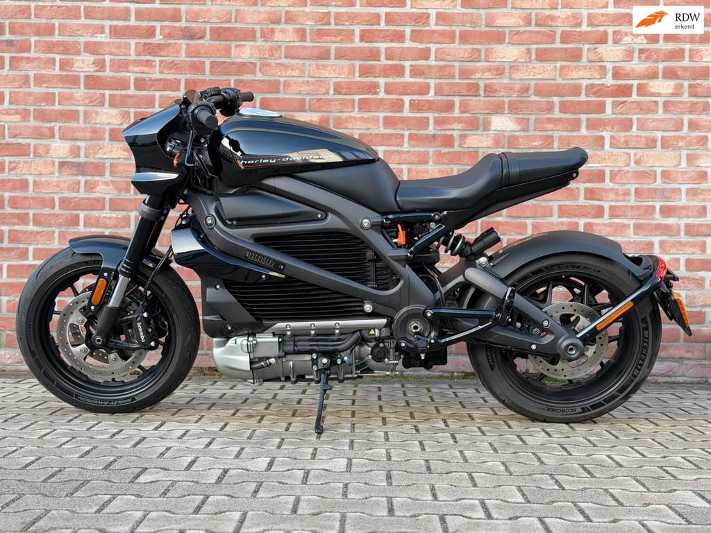 Harley Davidson Tour LiveWire ONE ELW 136PK TOPSTAAT! BJ 22, Motoren, Motoren | Harley-Davidson, Bedrijf, Meer dan 35 kW, Traction Control