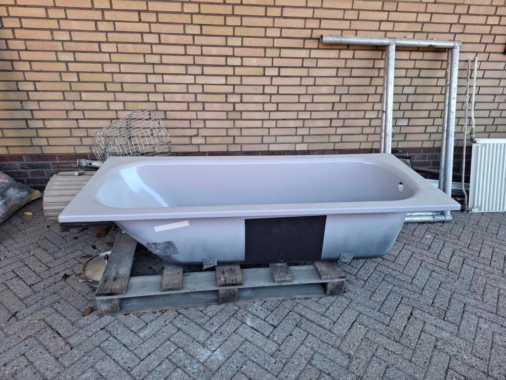 Te koop een nieuw badkuip, 100 liter of meer, Ophalen, Transportkar