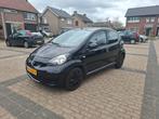 Toyota Aygo 1.0 12V Vvt-i 5DRS 2011 Zwart, Auto's, Toyota, Voorwielaandrijving, 4 stoelen, Bedrijf, Handgeschakeld