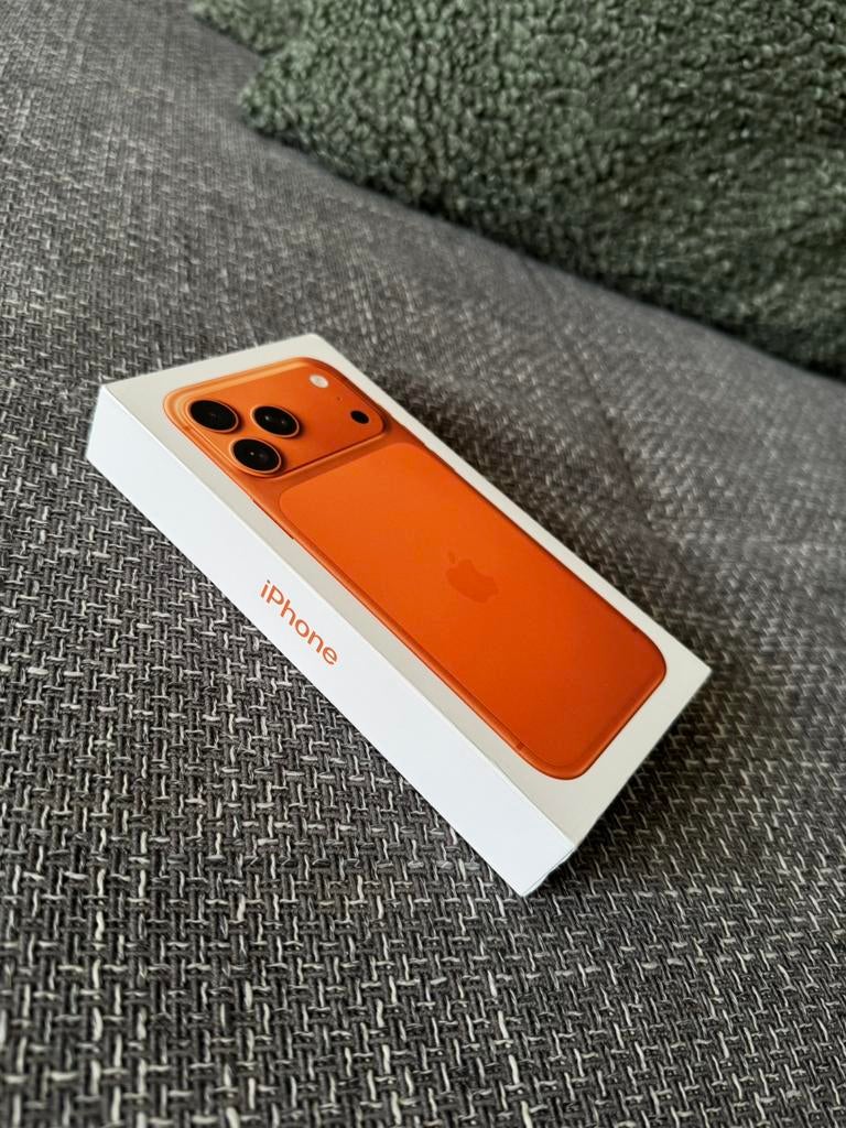 Nieuw iPhone 17 Pro Max 1TB  Cosmic Orange, Ophalen, Overige modellen, Zwart, 100 %