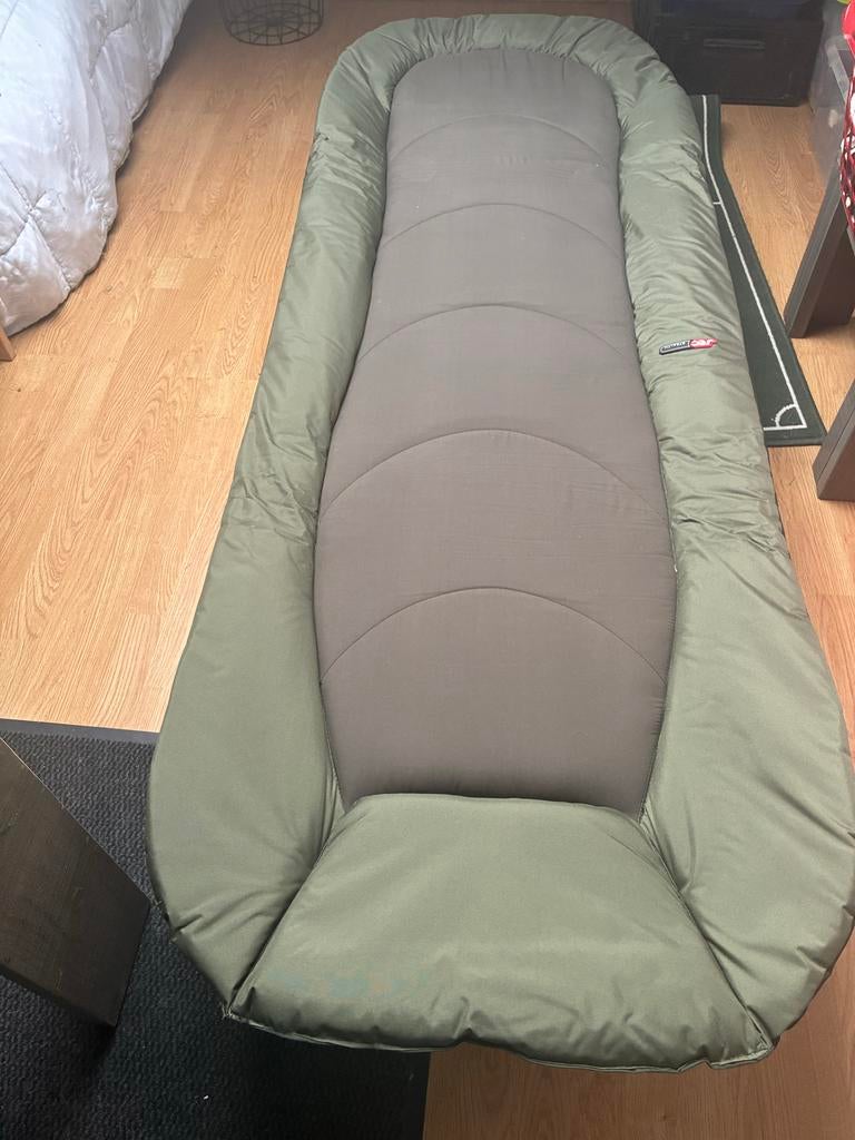 JRC Stealth Bedchair - Comfortabel en Stevig, Ophalen, Zo goed als nieuw, Overige typen