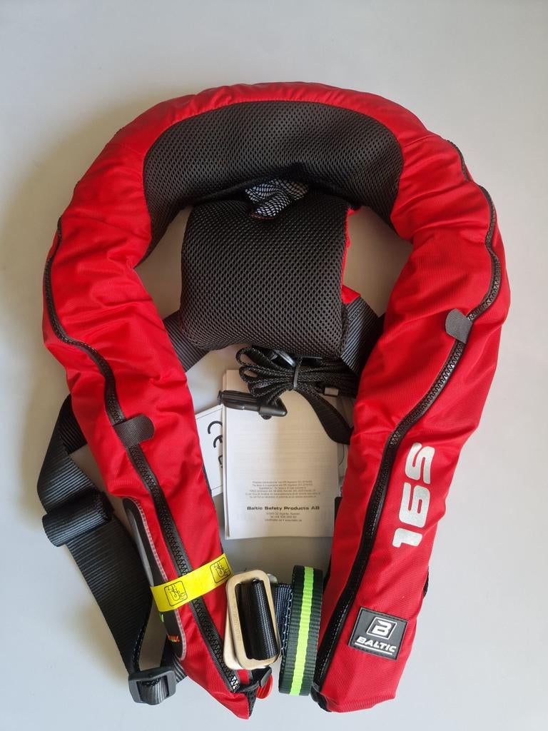 Baltic 165 automatisch reddingsvest.  Splinternieuw, Watersport en Boten, Watersportkleding, Ophalen of Verzenden, Nieuw, Reddingsvest of Zwemvest