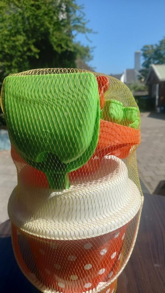 Zandbakspeelgoed set - Emmer, schep, hark, gieter, Kinderen en Baby's, Speelgoed | Buiten | Los speelgoed, Nieuw, Ophalen of Verzenden