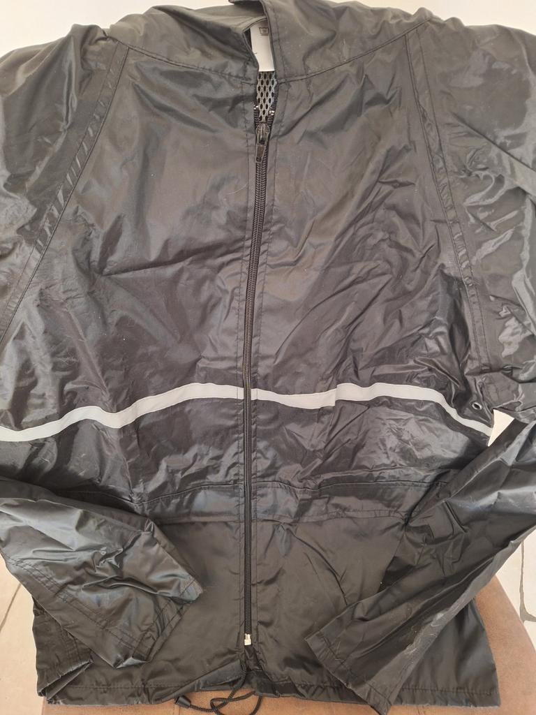 Nieuw zwart regenpak (jas + broek) maat S, Ophalen