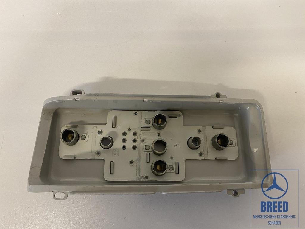 NOS lampendrager rechts Hella Mercedes-Benz W114 W115 /8, -, Nieuw, Ophalen of Verzenden, -