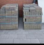 Partij klinkers / waaltjes 28 m² - tuin/oprit, Ophalen, Klinkers, Zo goed als nieuw, 10 m² of meer