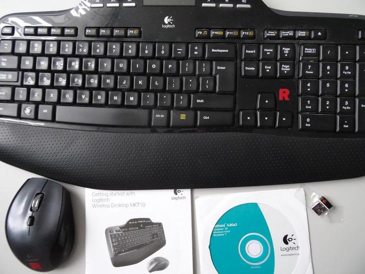 Logitech MK710  draadloze muis+ toetsenbord en ontvanger, Computers en Software, Toetsenborden, Gebruikt, Ergonomisch, Toetsenbord en muis-set