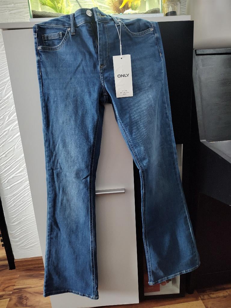 Nieuwe broek, Kleding | Dames, Broeken en Pantalons, Maat 38/40 (M), Blauw, Nieuw, Ophalen of Verzenden