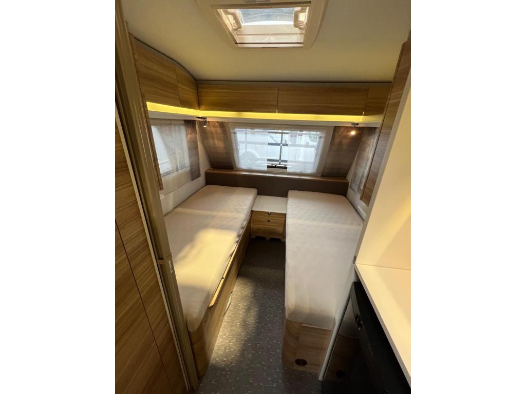 Adria Altea 472 LU Mover, Fietsenrek, Lengtebed, Standaardzit, Bedrijf, Schokbreker, 5 tot 6 meter