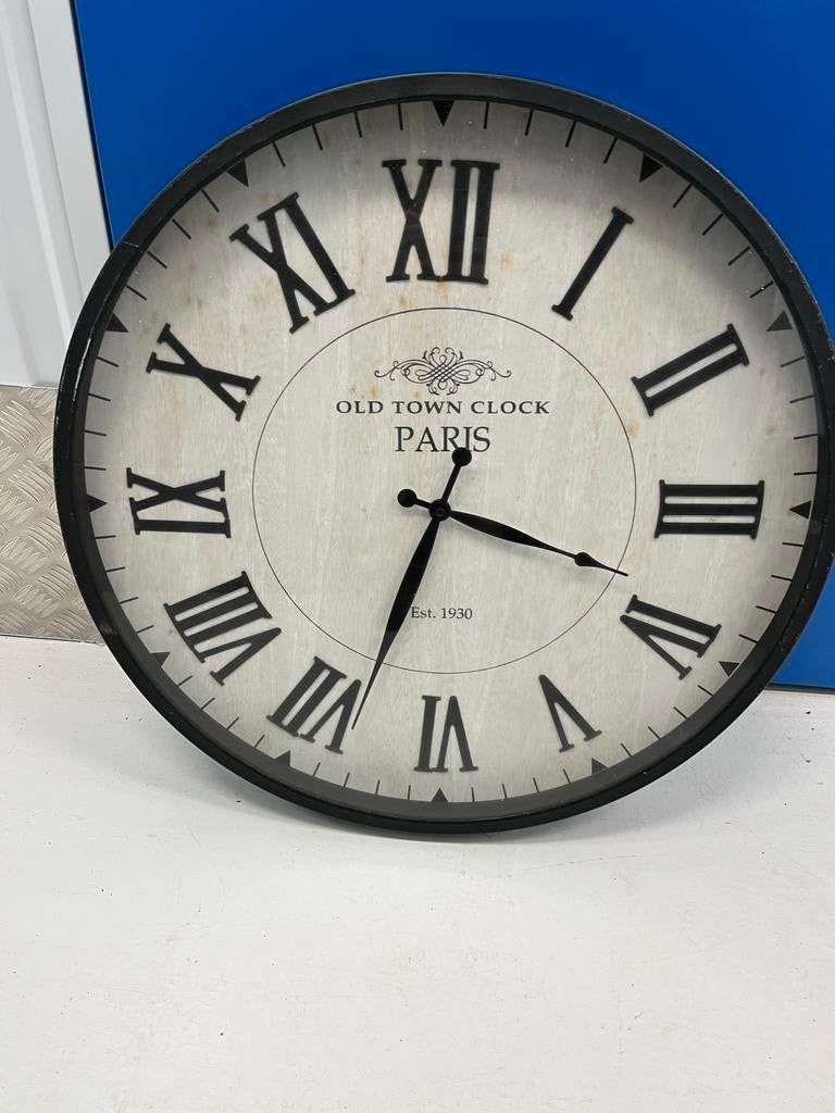 Grote Wandklok 'Old Town Clock Paris' - 57 cm, Ophalen of Verzenden, Gebruikt, Analoog, Wandklok