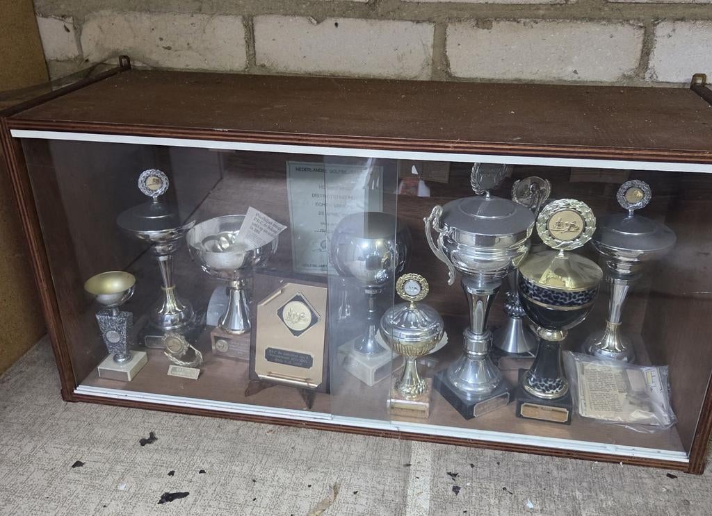 Prijzenkast, Ophalen