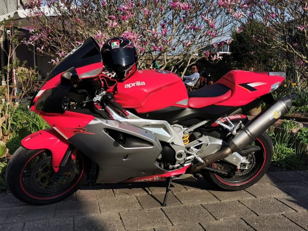 Prachtige Aprillia RSV 1000, 2 cilinders, Motorrijbewijs A, Gebruikt, Super Sport